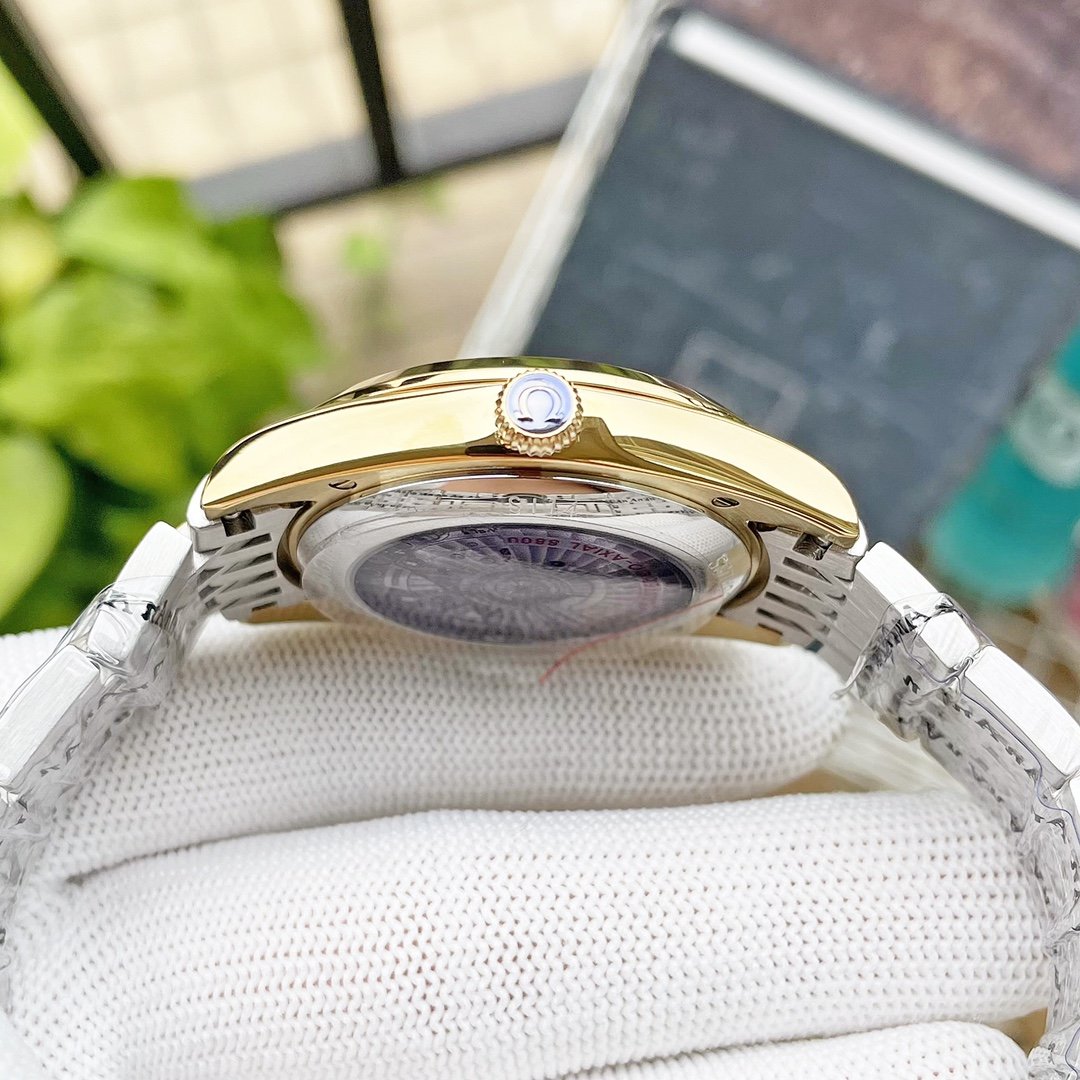 SEAMASTER AQUA TERRA CO-AXIAL TWO-TONE BLUE DIAL