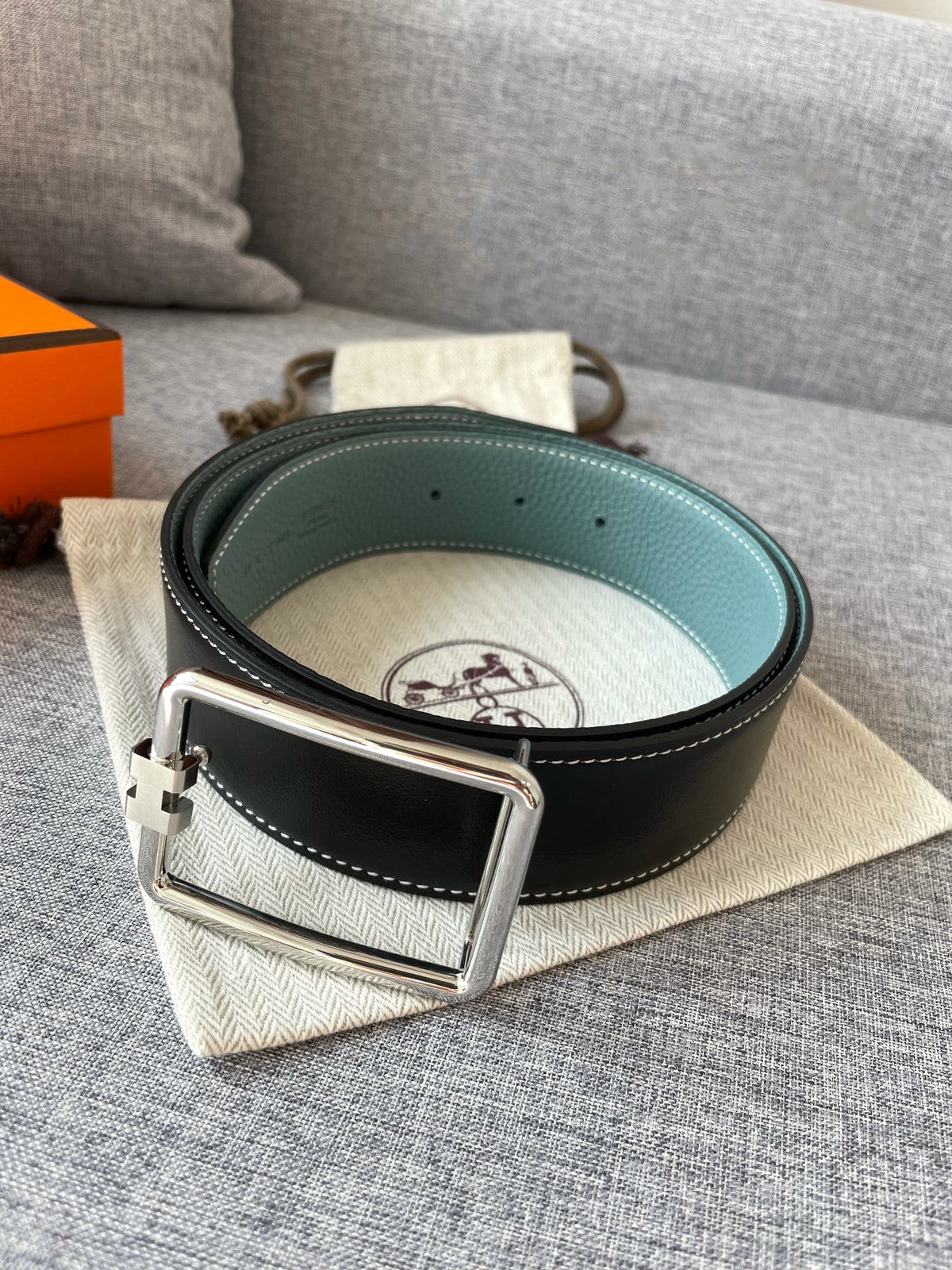 H TUBE BELT 38MM SILVER BUCKLE SKY BLUE BLACK LEATHER