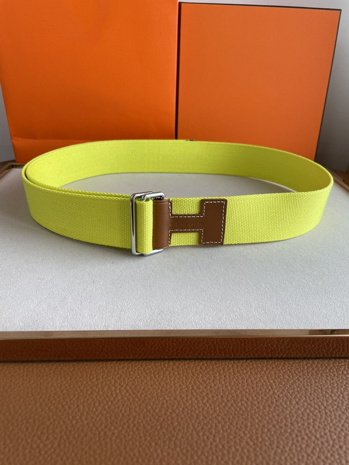 4.0CM YELLOW TEXTILE BROWN LEATHER H BELT