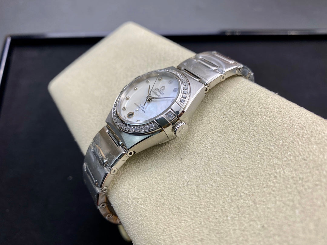 Omega Constellation 29mm Silver Mop Mother Pearl Dial