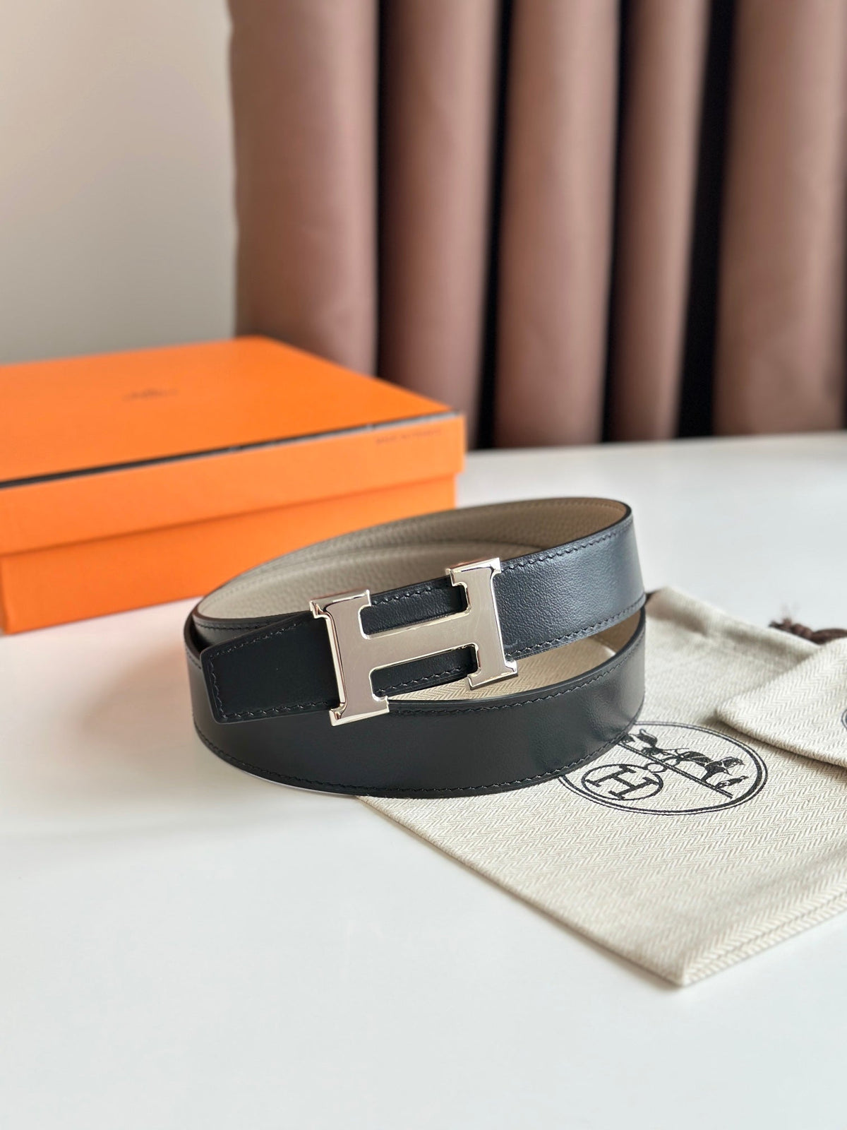 HM Silver H Buckle & Reversible 32mm Belt Beige mix Black leather 124653