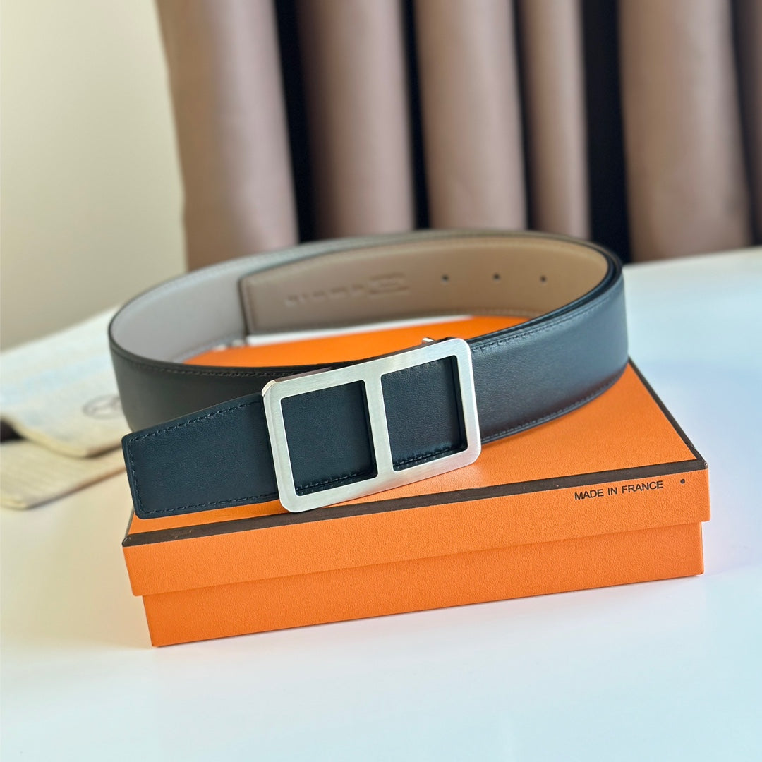 HM BELT BUCKLE & REVERSIBLE GREY PASTEL AND BLACK LEATHER STRAP 38MM SILVER HARDWARE