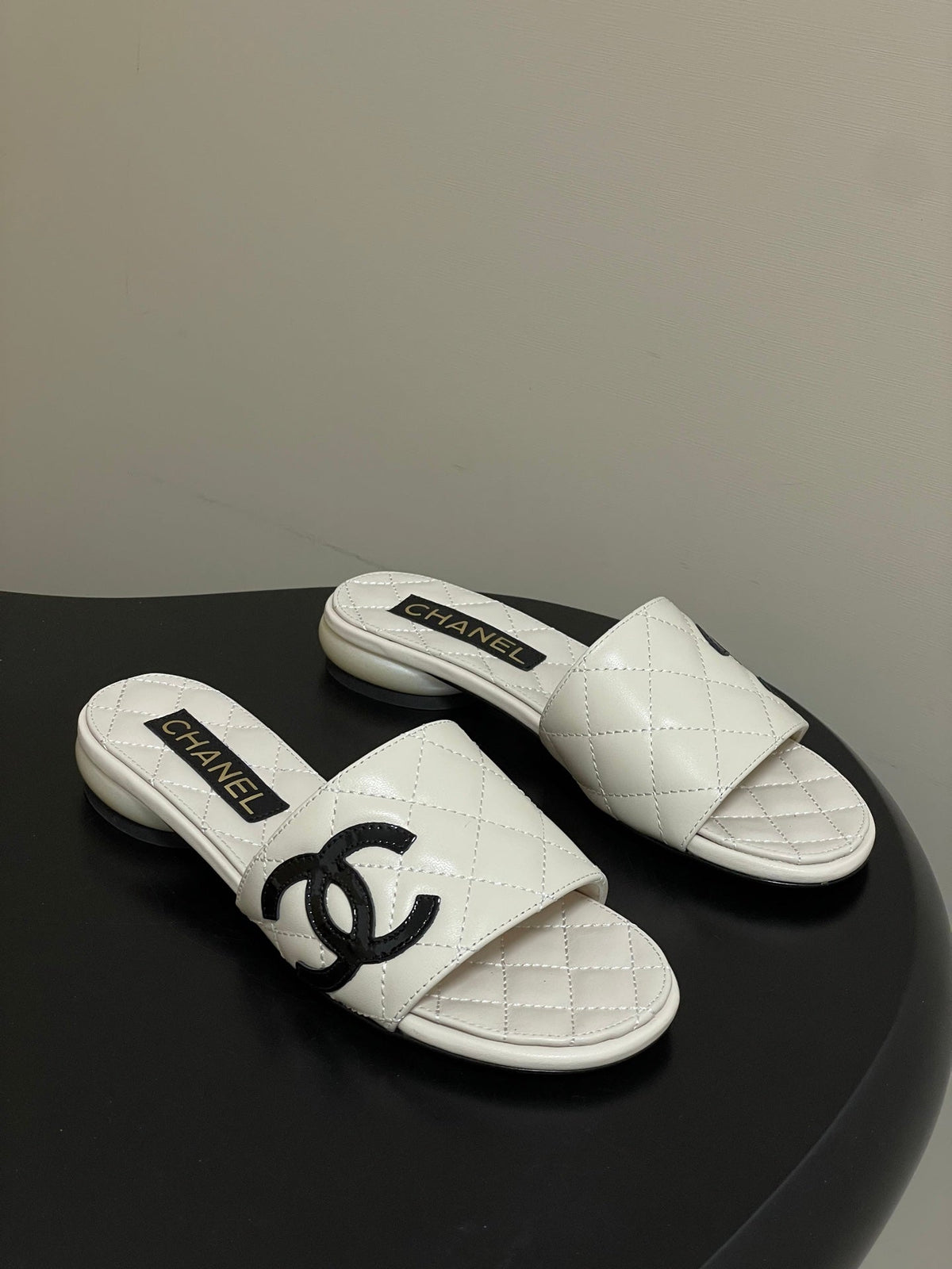 CC 2026 Pearl Flat Sandals Lambskin Double C Logo