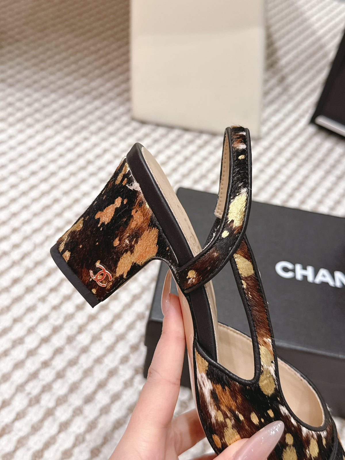CC 26s Slingback 65 Black Brown Leopard Leather 652654