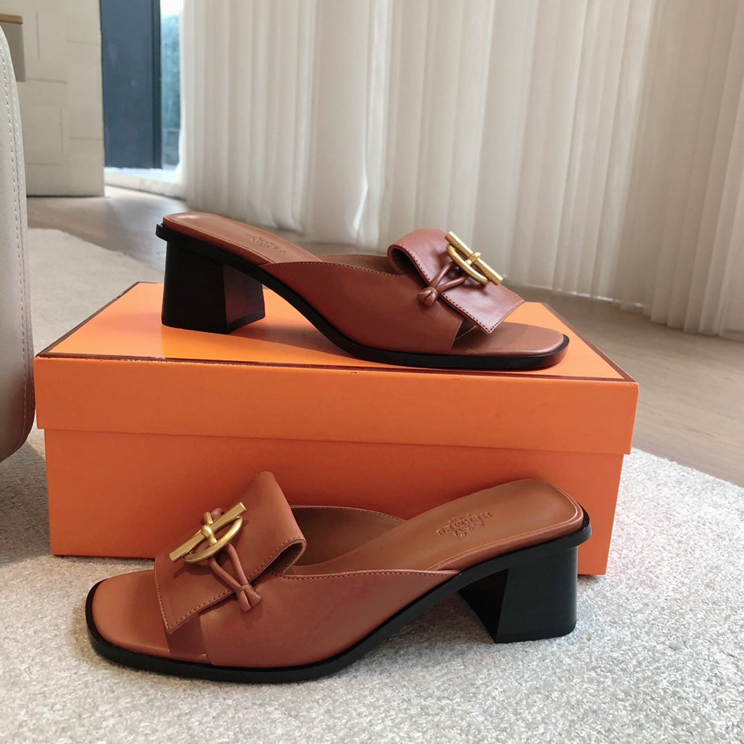 ILOT 45 SANDAL CARAMEL CALFSKIN