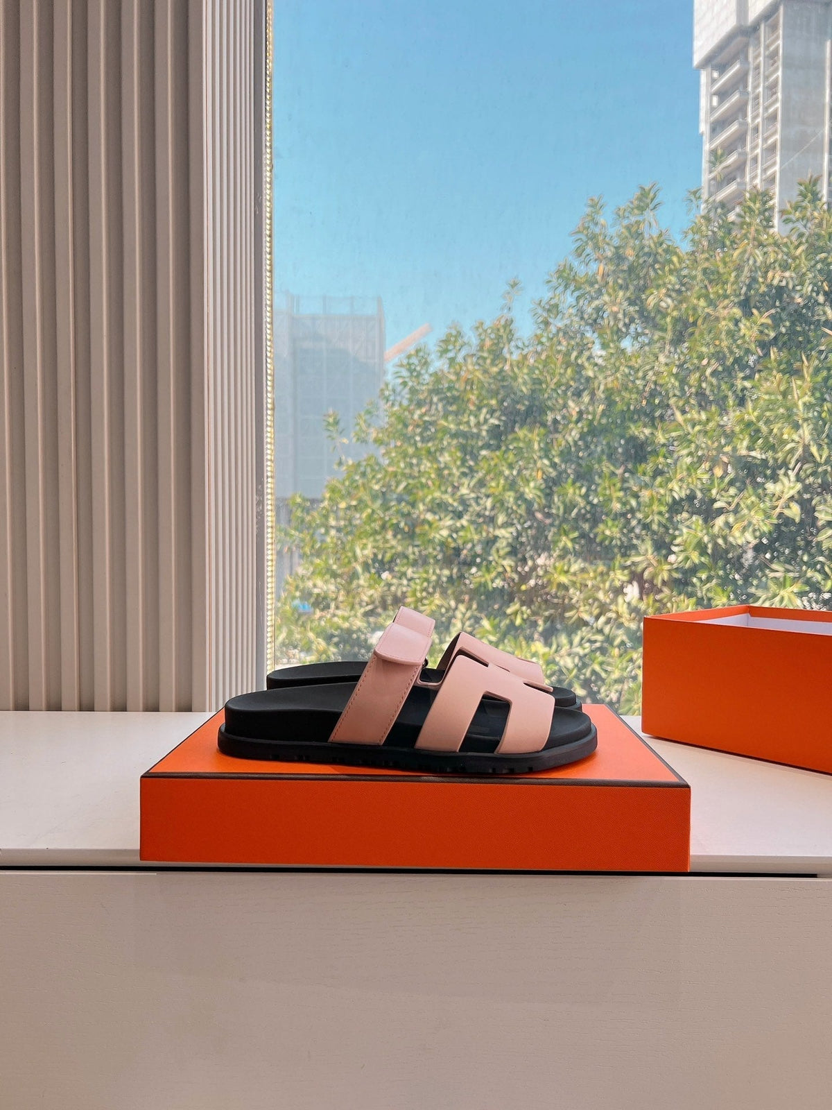 HM Chypre Sandal Pink Pastel Calfskin 202807