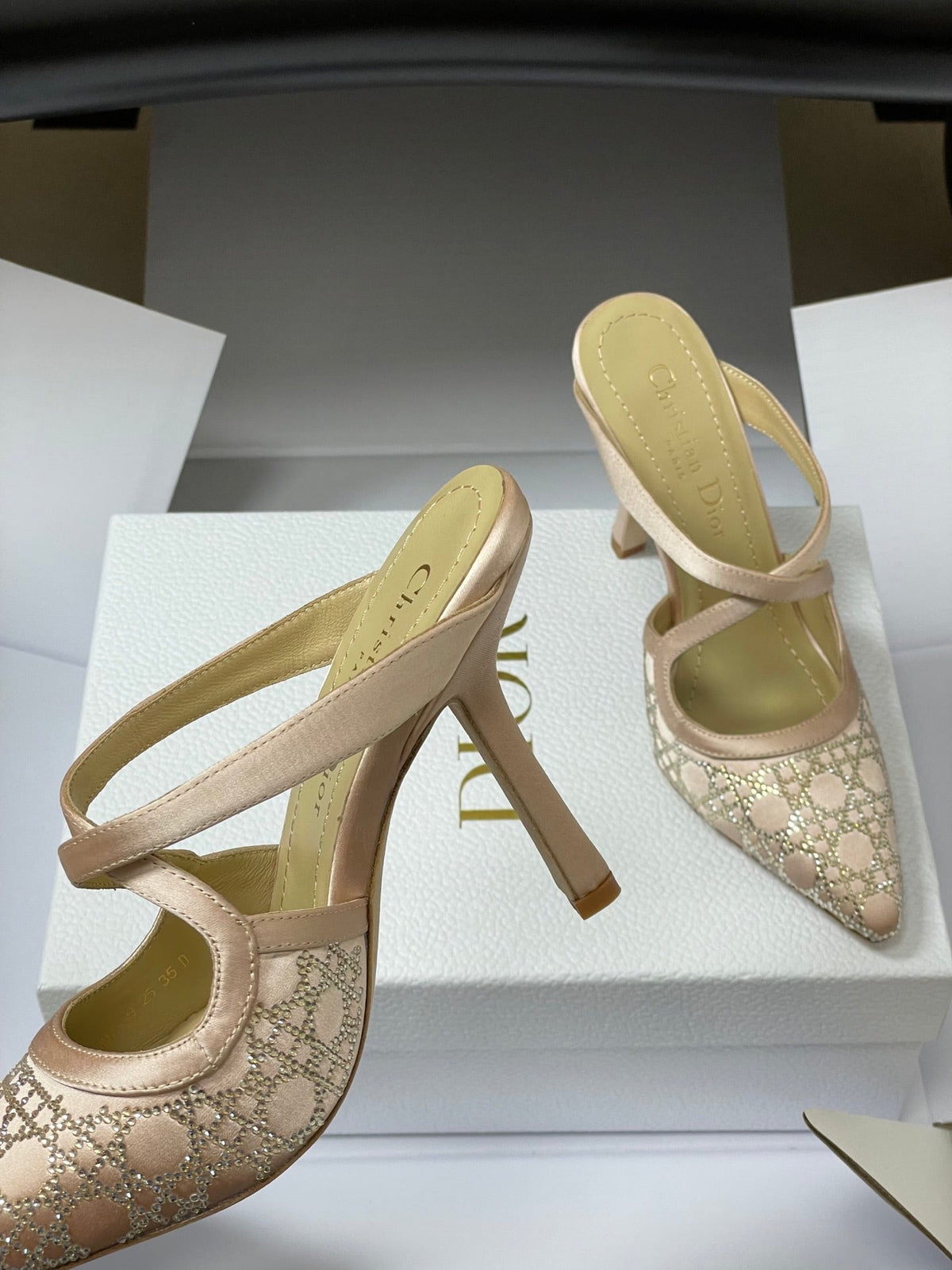 CD 26 High-Heeled Mules Nude Beige Mesh Sheepskin 593589