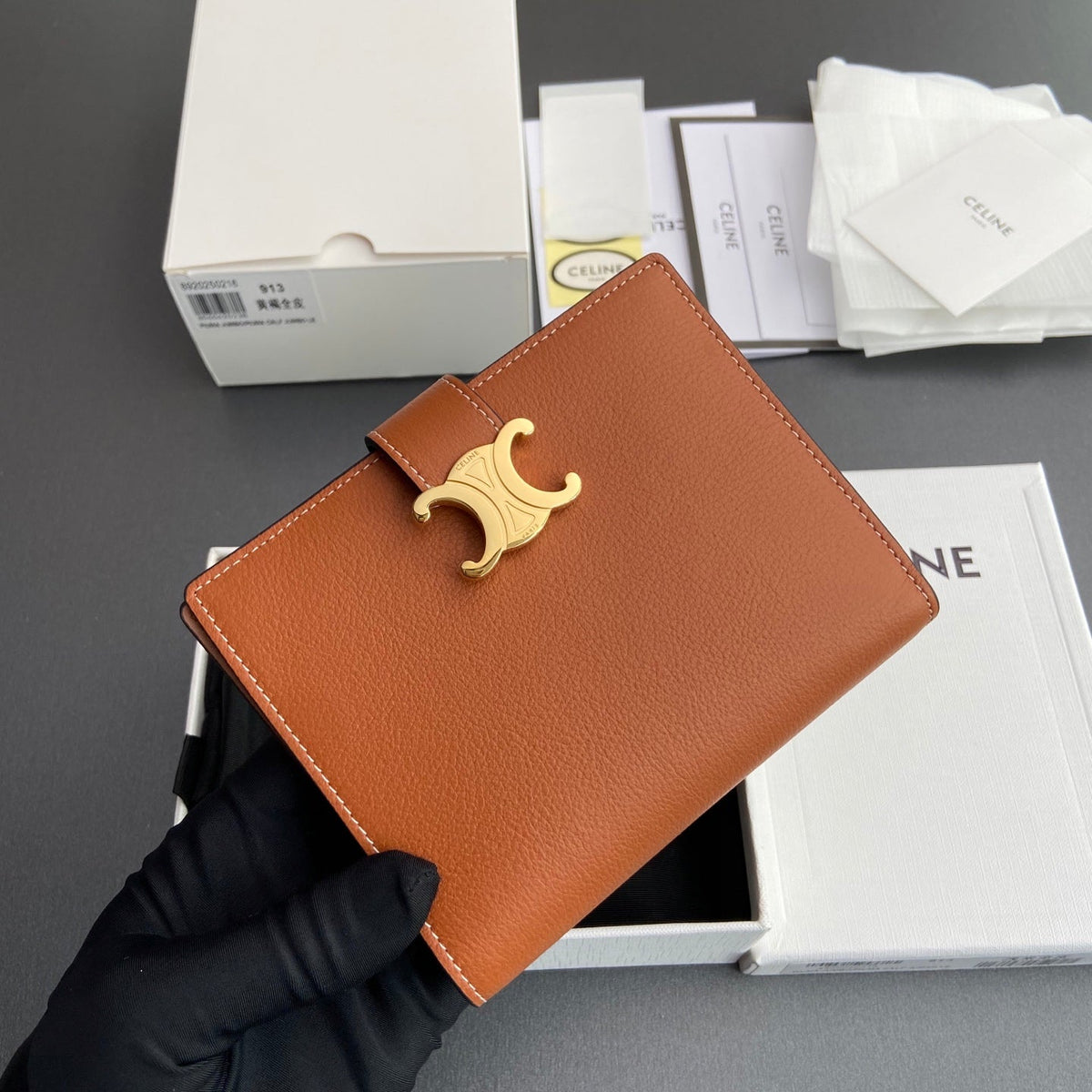 TRIOMPHE Medium Strap Wallet Tan Grain Cowhide GHW