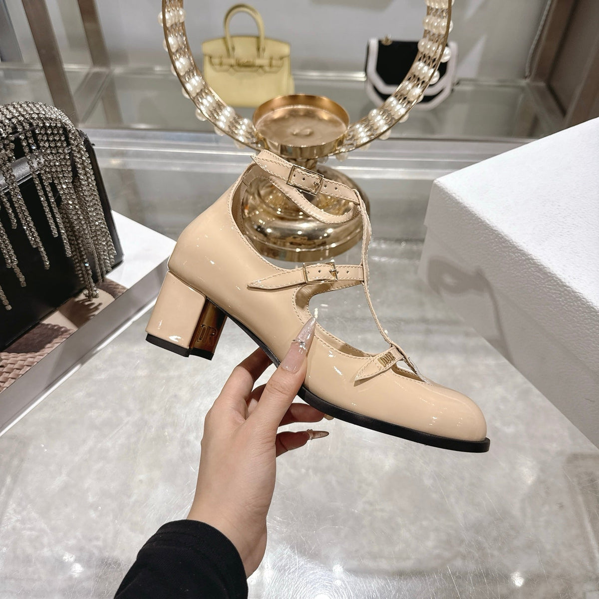CD 26 Heel Mary Jane 40 Beige Patent Leather 592221
