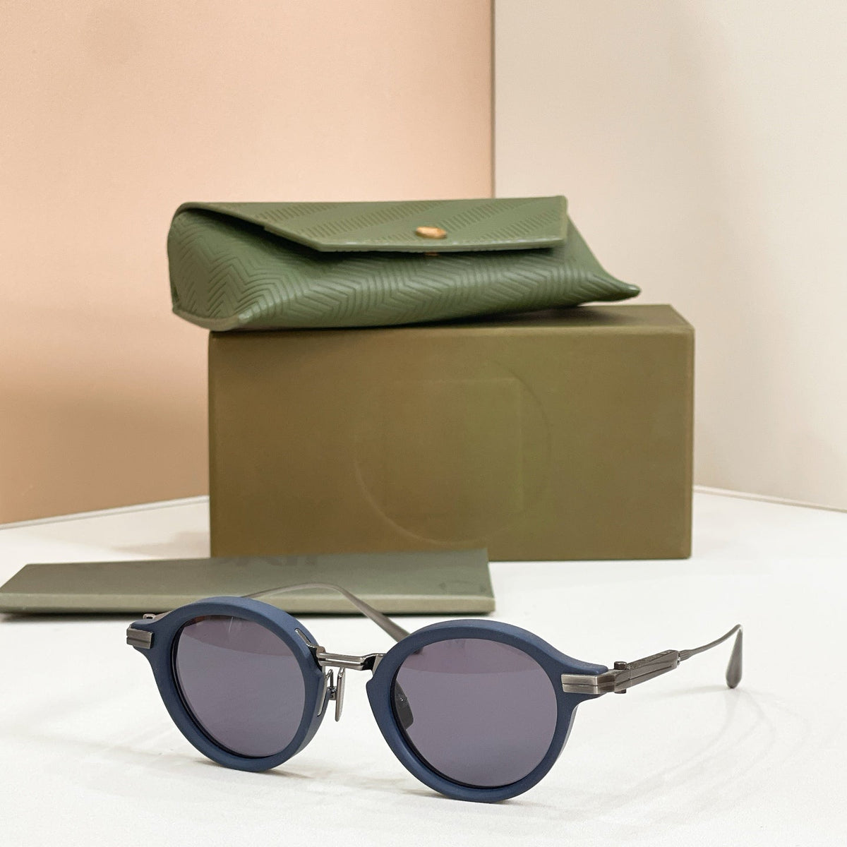 AKONI Sunglasses-AKX-415C
