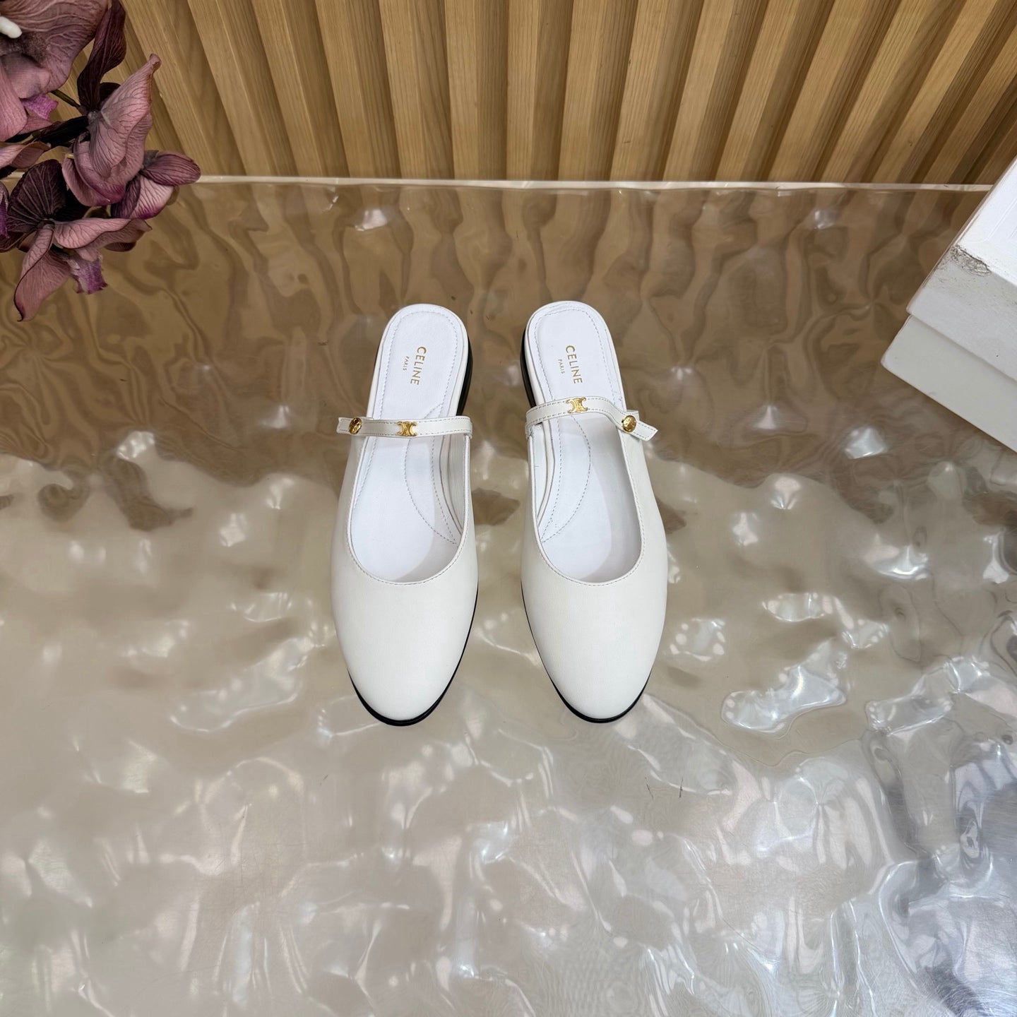 CE Macaron Triomphe Button Mules Ultra White Leather 949377