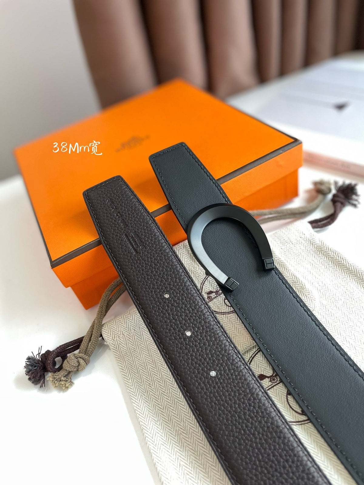 LUCK BELT BUCKLE & REVERSIBLE CHOCOLATE BROWN LEATHER STRAP 38MM BLACK HARDWARE