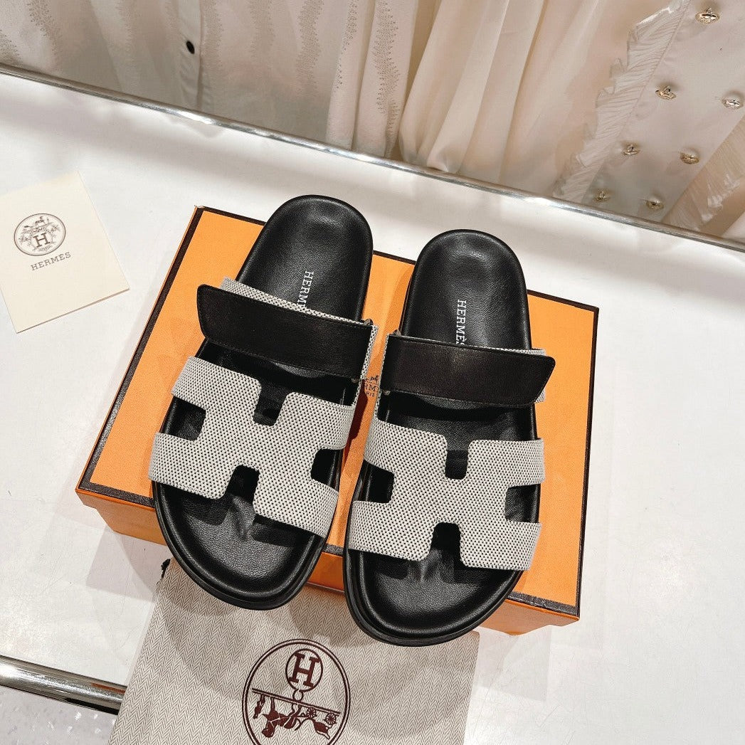 CHYPRE SANDAL BLACK LAMBSKIN AND SILVER DENIM