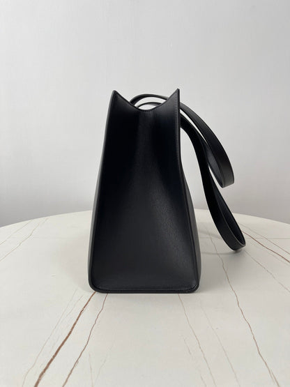 cabas 16 37cm black calfskin