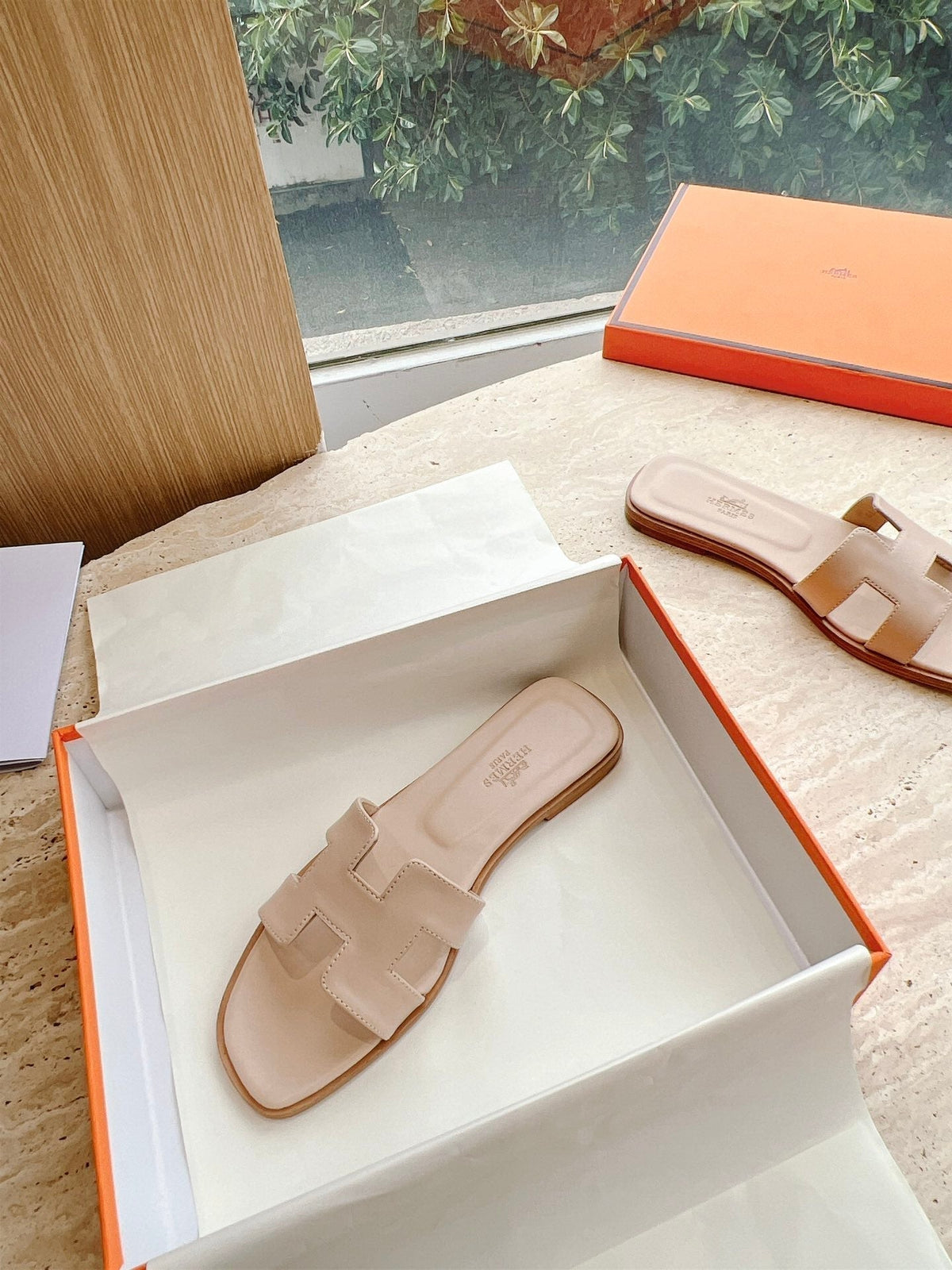 HM 25 Oran Sandal Light Beige Calfskin