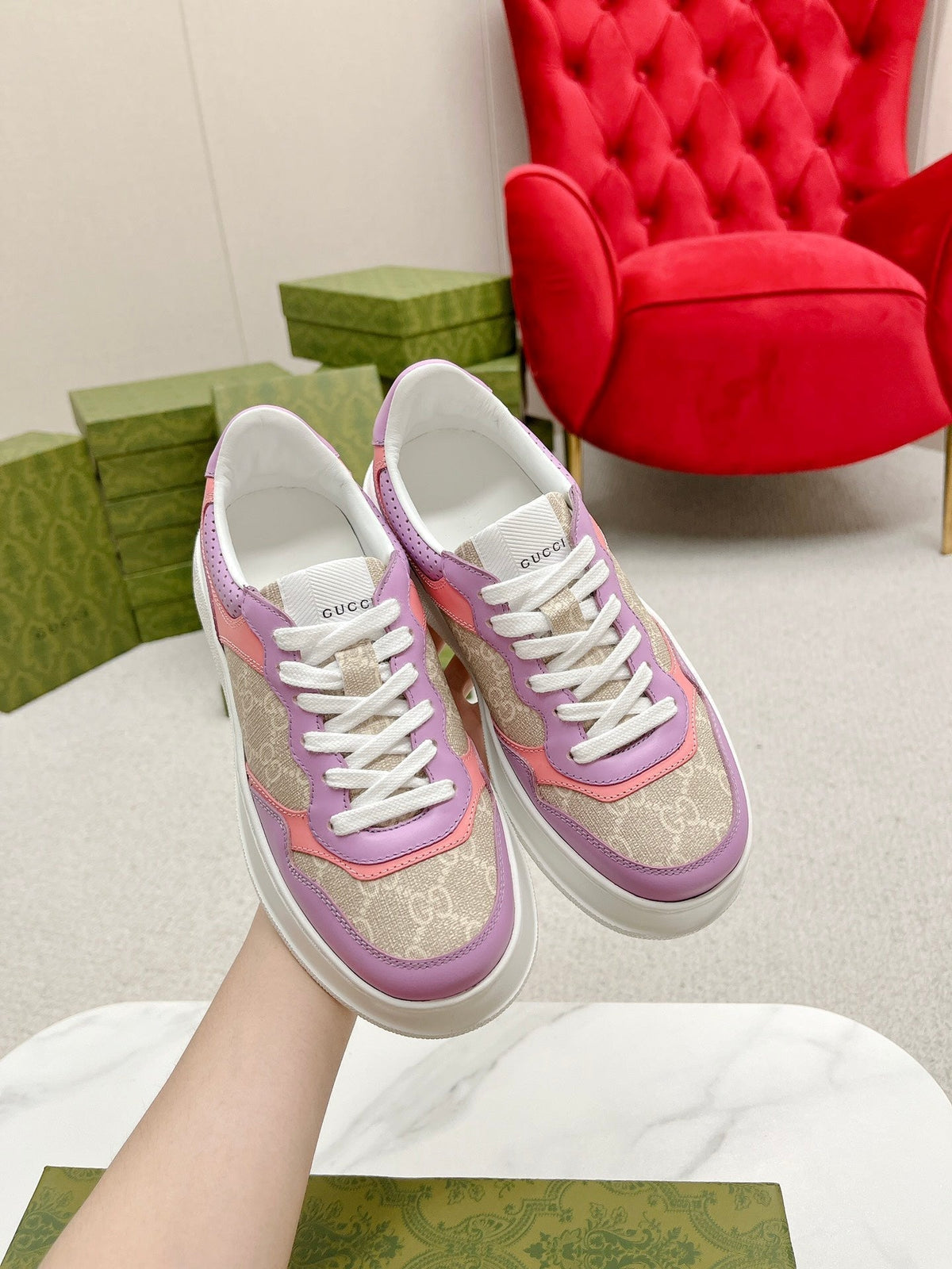 GG TRAINER LIGHT GRAY AND PURPLE CALFSKIN