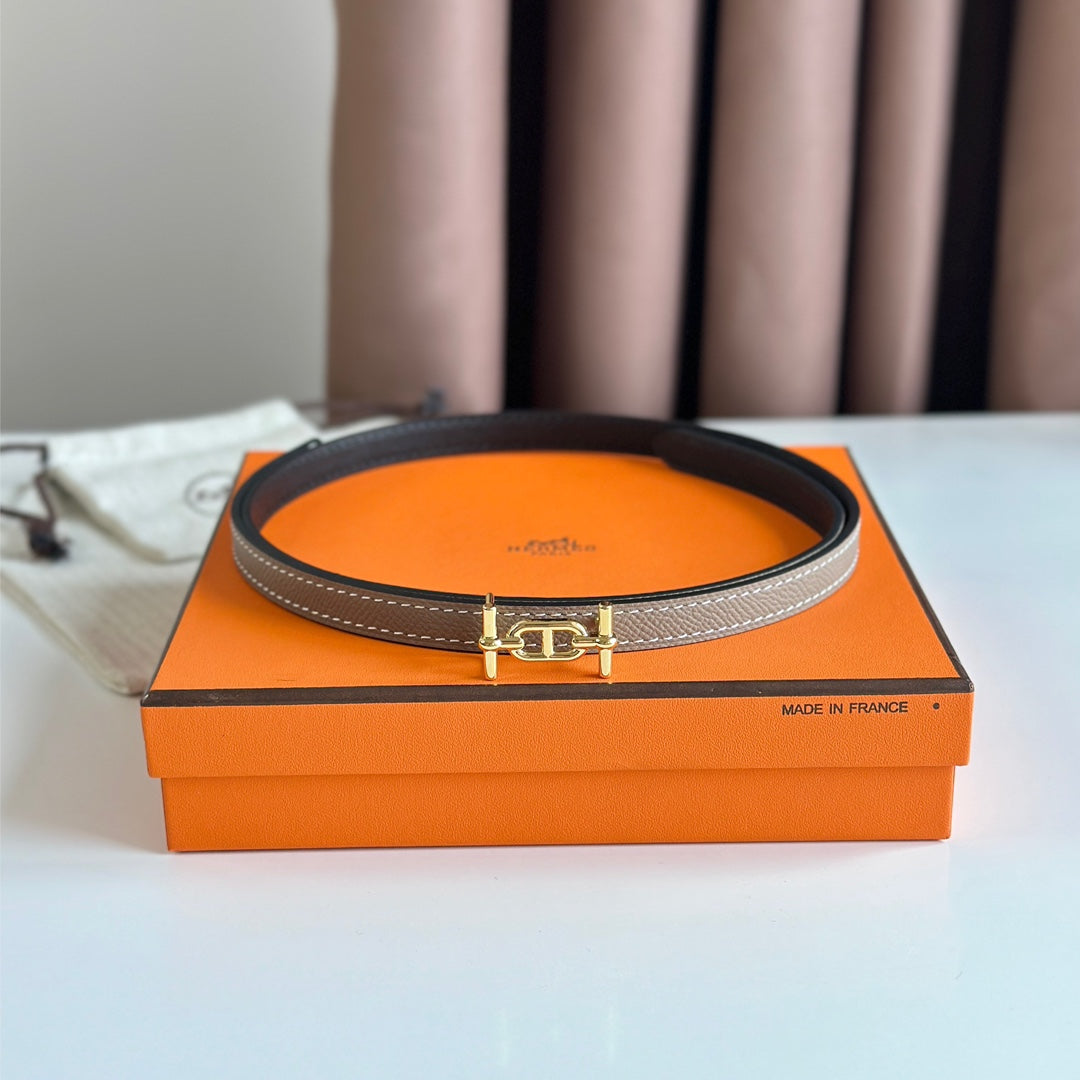 HM ANCRE BUCKLE & REVERSIBLE BLACK AND KHAKI BROWN LEATHER STRAP 13MM GOLD HARDWARE