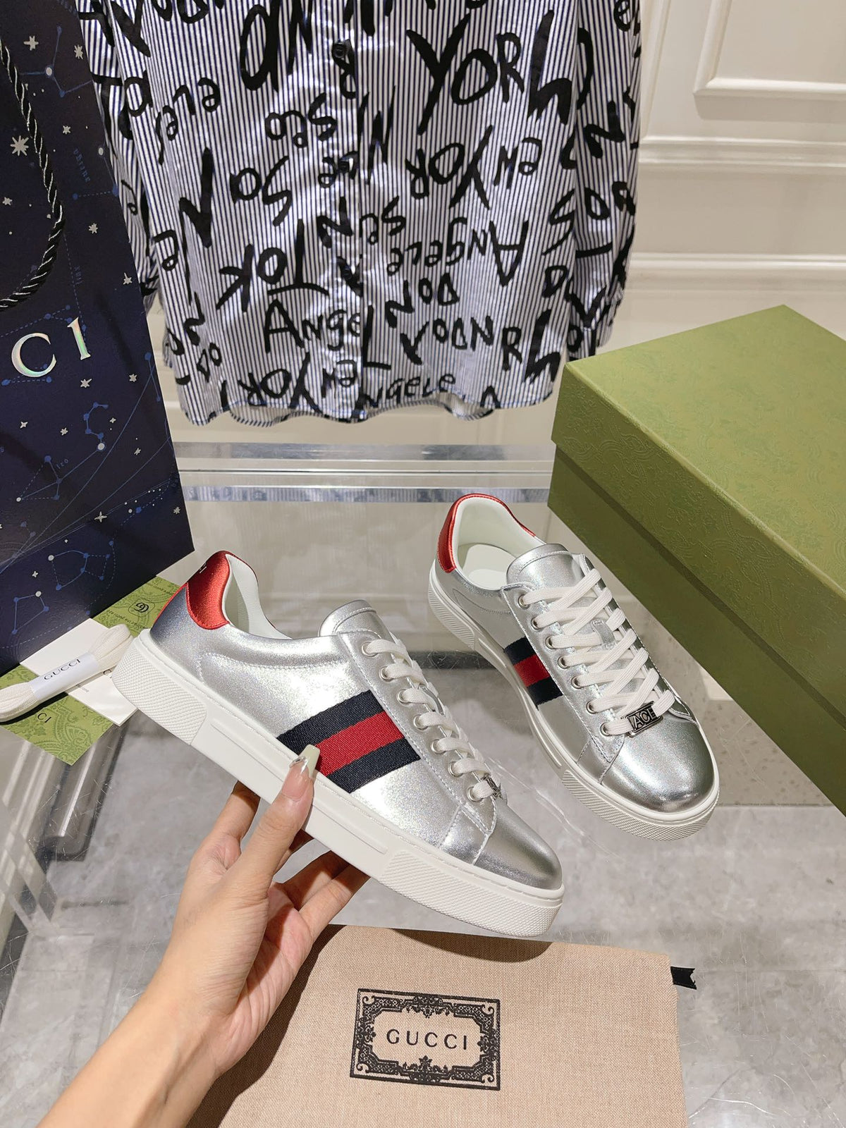 GG ACE GG SUPREME TRAINER SILVER CALFSKIN