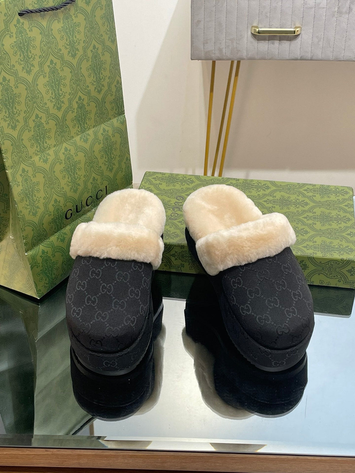 GG MOLLY MULE IN BLACK MONOGRAM JACQUARD FABRIC AND SHEARLING LINING
