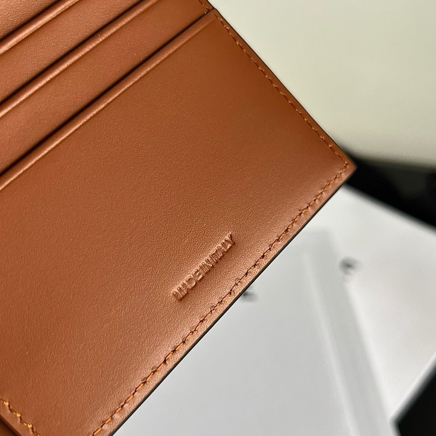 TRIOMPHE 10 CALFSKIN WALLET BLACK BROWN