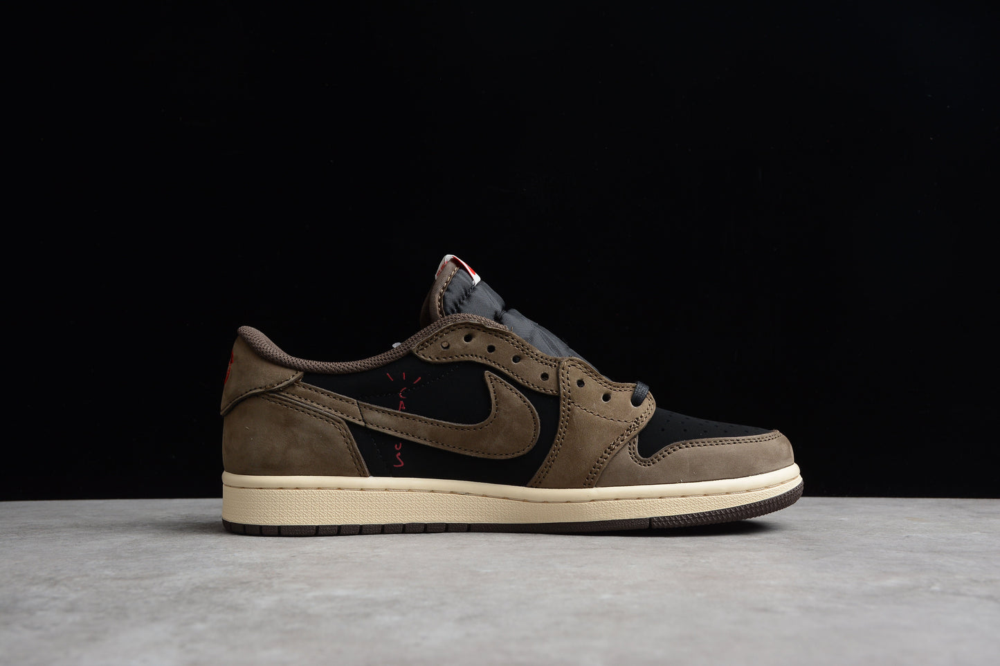 AJ 1 Retro Low OG SP Travis Scott Mocha