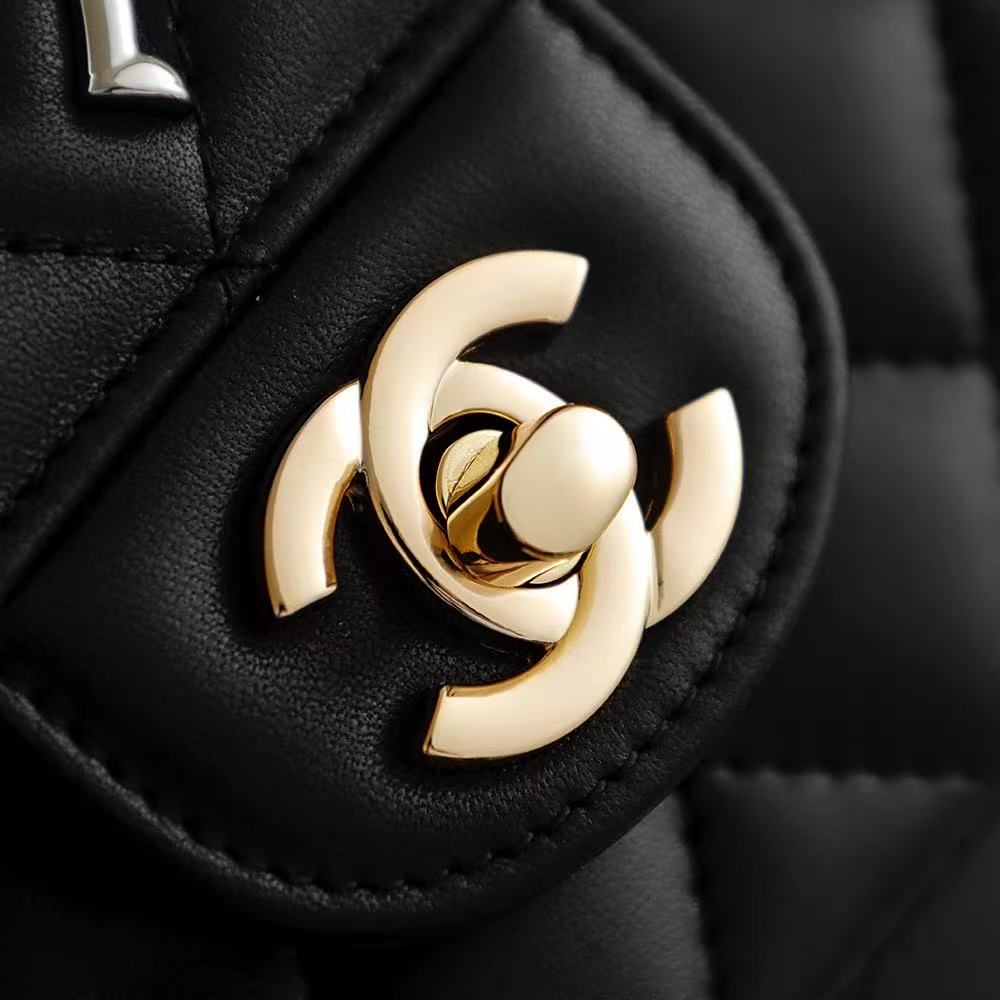 Chanel 2026 Classic 11.12 Bag 20cm Black Sheepskin
