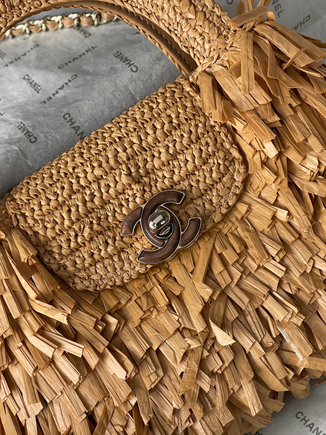 Chanel 2026 Bag 19cm Light Brown Raffia 140935