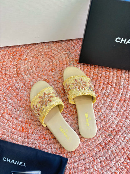 CC 26s Slippers Yellow Beige Fabric Sheepskin 648231