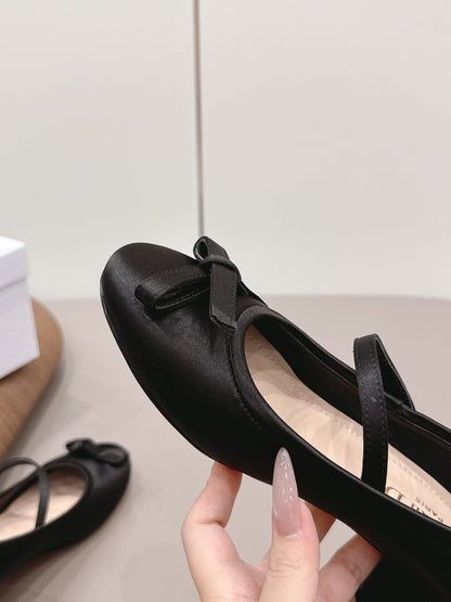 CD 26A Bow-tie Mary Jane 40 Sheepskin