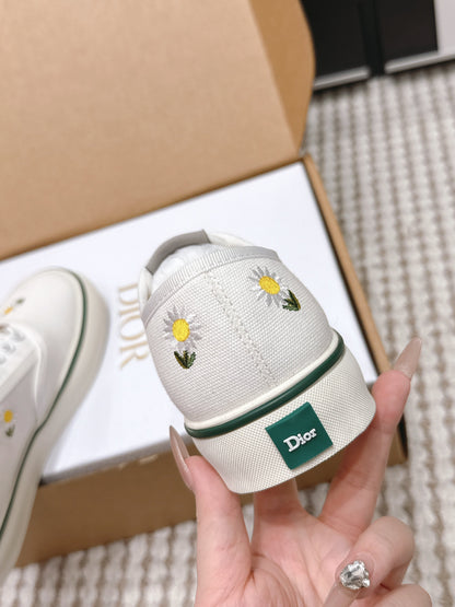 CD 26 Platform Sneaker White Canvas 632437