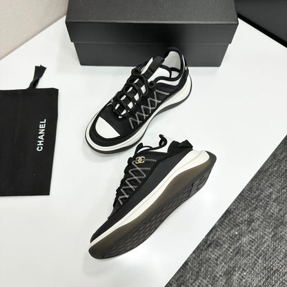 CC 26s Casual Sneakers Black Fabric Cowhide 626371
