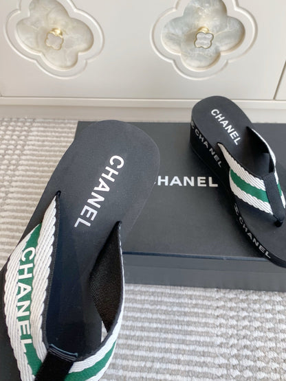 CC 26s Thong Sandals 65 Black White Green Rubber Leather 647676