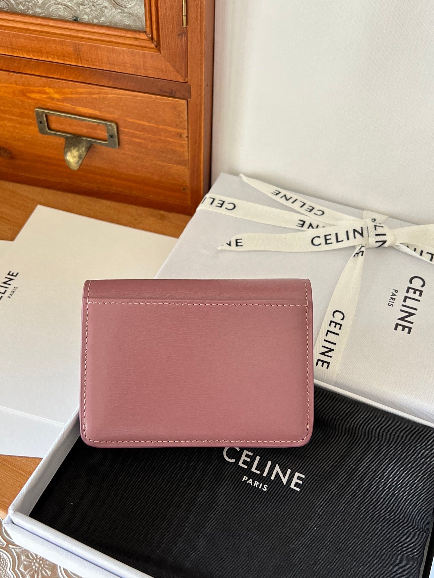 TRIOMPHE 10i583 Flap Card Holder Pink Shiny Cowhide