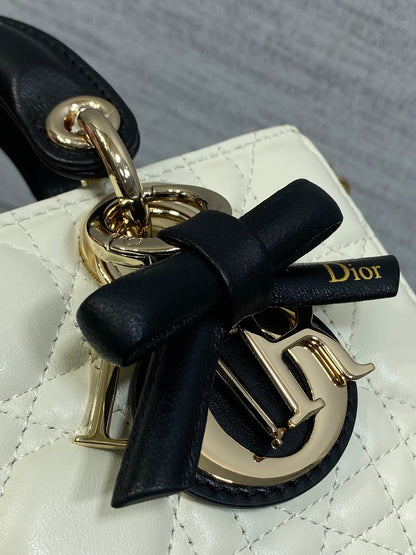 Dior 2026 Bow D-Joy Micro Bag White Black Lambskin 284127