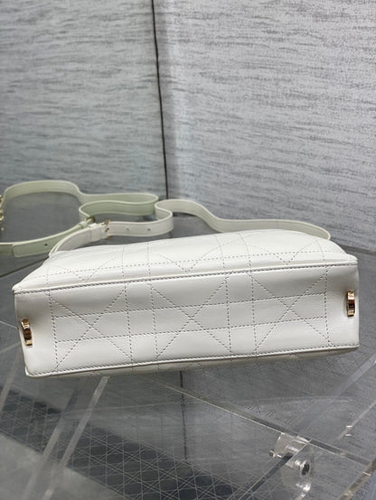 Dior 2026 Trianon Bag 25cm White Lambskin 286604