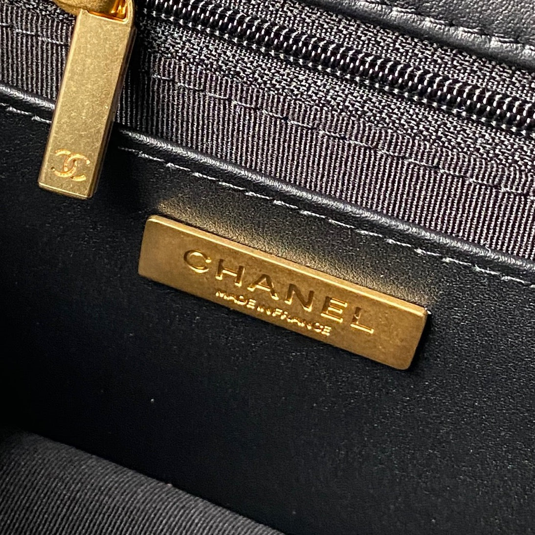 Chanel 2026 Trendy CC Flap Bag 25cm Black Calfskin 338857