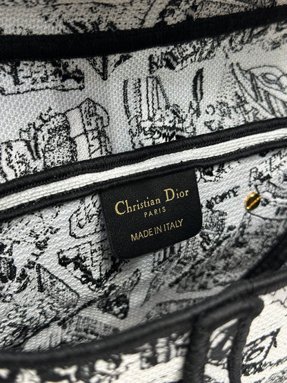 Dior 2026 Striking Black White Plan de Paris Pattern 25.5cm Saddle Bag 289478