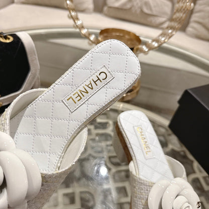 CC 26s Camellia Platform Slippers 65 White Tweed Leather 627054