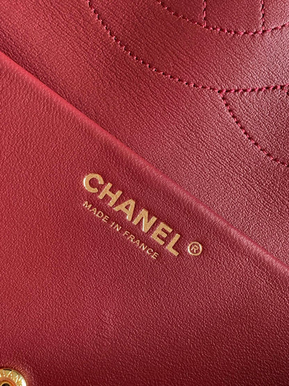 Chanel 2026 Bag 32cm Rich Red Embossed Cowhide