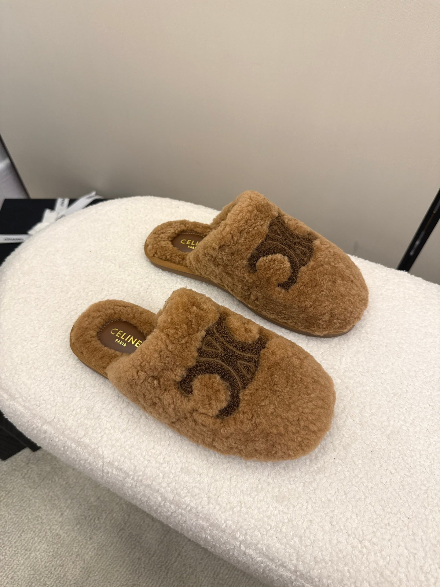 CL Elena Mule in Shearling 10mm Brown Wool 435861