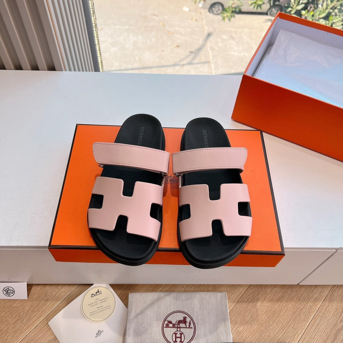 HM Chypre Sandal Pink Pastel Calfskin 202807