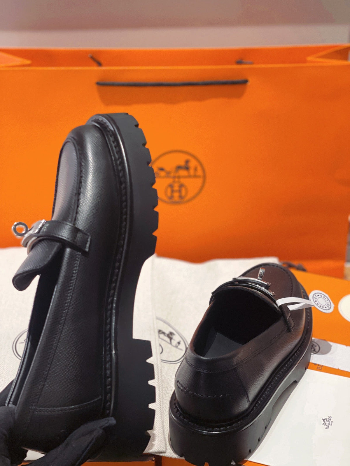 HM Icone Loafer In Black Calfskin 100111