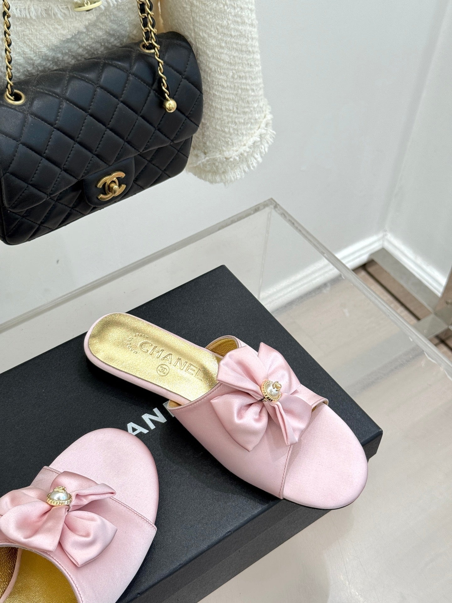 CC 26 Bow Flat Sandal Pink Gold Satin Sheepskin 609801