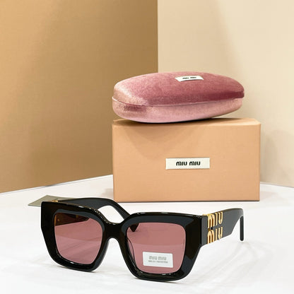 MIU MIU Sunglasses SMU B05