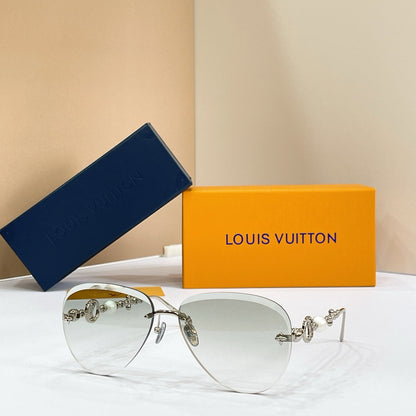 LOUIS VUITTON Sunglasses Z3318U