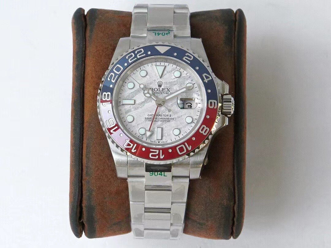 GMT-MASTER II PEPSI MATEORITE DIAL